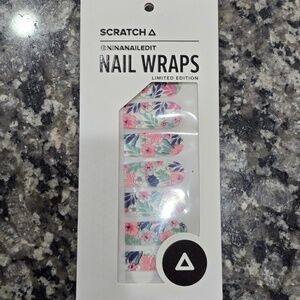 Scratch - Limited Edition - MMK Nail Wrap Kit - Aloha design
